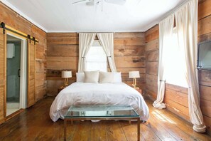 6 bedrooms, WiFi, bed sheets