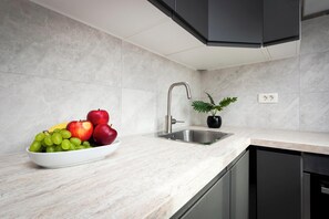 House | Private kitchen | Coffee/tea maker, electric kettle, toaster, freezer - Holiday House Sandi (Rovinj)