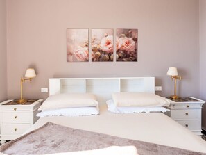 2 slaapkamers, reisbedje, gratis wifi