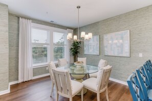 Dining - Onyx Overlook 3 Bedroom Condo at Hamilton Cay Reserve (Kill Devil Hills)