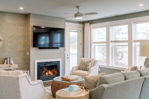 تلفزيون، مدفأة