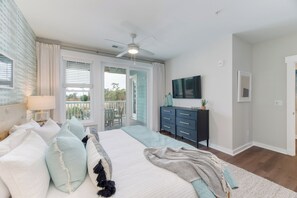 3 bedrooms, iron/ironing board, free WiFi, bed sheets - Onyx Overlook 3 Bedroom Condo at Hamilton Cay Reserve (Kill Devil Hills)