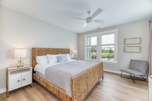 3 bedrooms, iron/ironing board, free WiFi, bed sheets - Amethyst Arc - Premium Corner Condo, Sunset Views, King Suite (Kill Devil Hills)