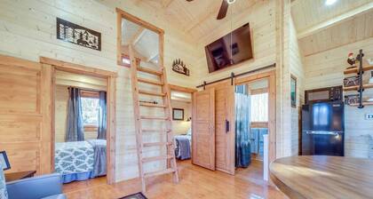 Charming 2-bedroom cottage with AC, WiFi in welcoming Waynesville