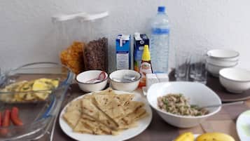 Free daily full breakfast