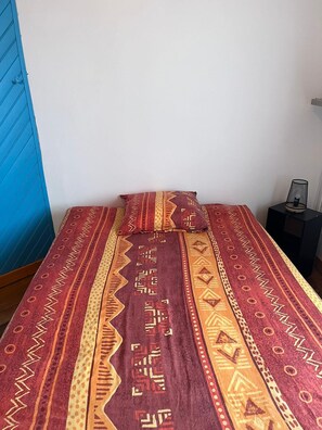 3 chambres, lit parapluie, Wi-Fi gratuit, draps fournis