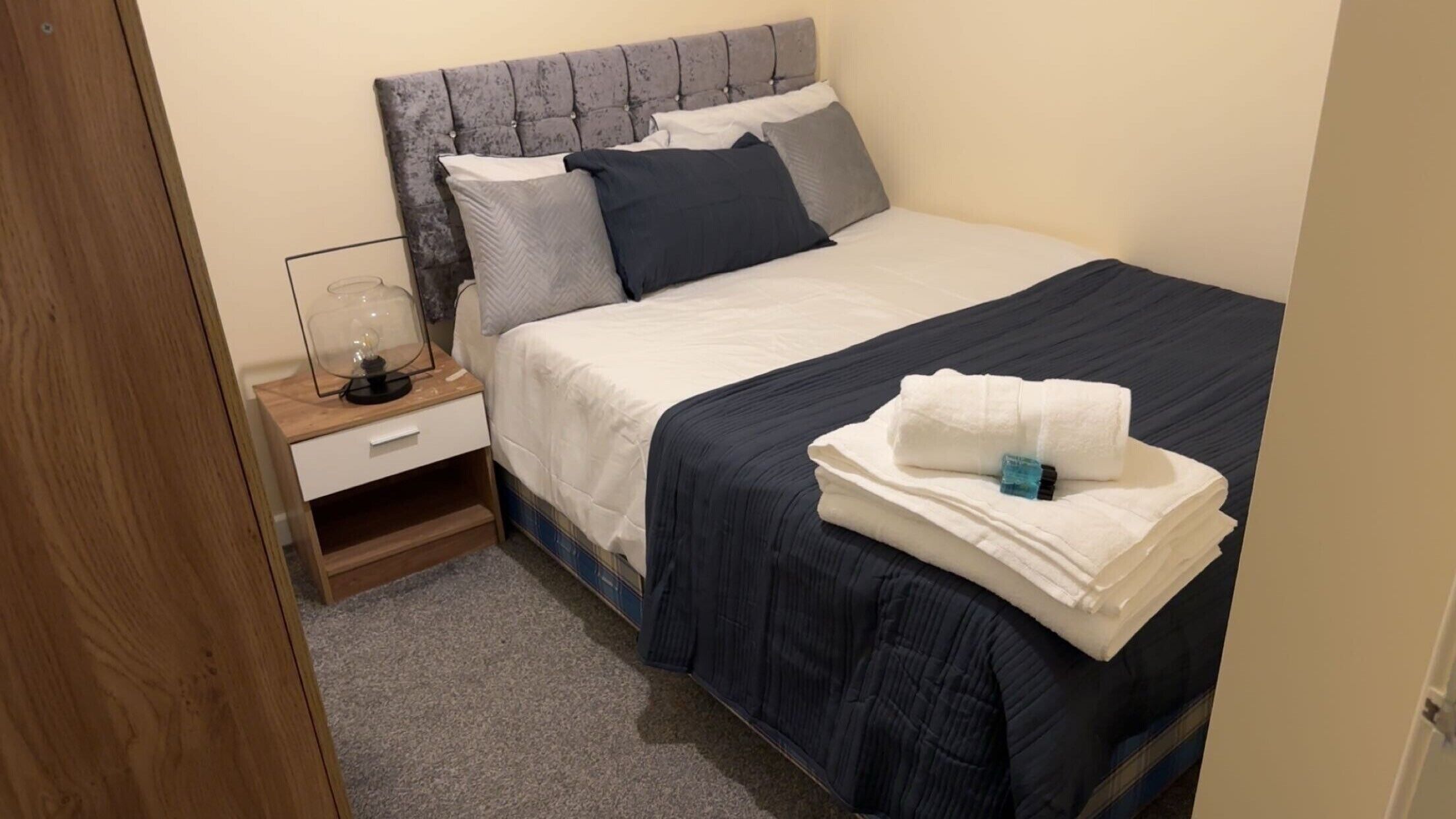 Apartamento | 1 dormitorio, wifi gratis, ropa de cama