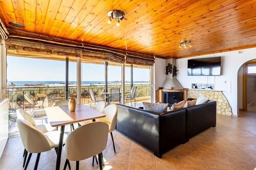 Seaview Nature Retreat - Filiatra s Cozy Hideaway