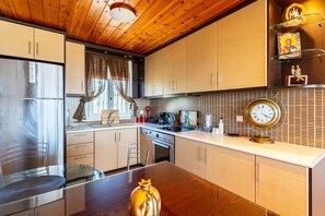 House | 2 bedrooms, desk, Internet - Seaview Nature Retreat - Filiatra s Cozy Hideaway (Trifylia)