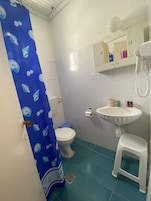 1 habitación y acceso a internet