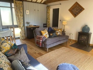 Cottage | Living area | TV, fireplace