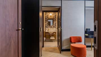 Familien-Vierbettzimmer | Badezimmer | Bademäntel, Handtücher