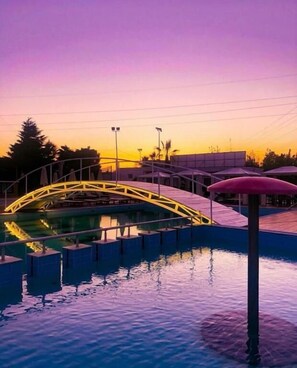 Seasonal outdoor pool