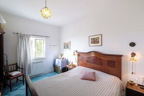 1 habitación, wifi y ropa de cama