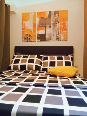 1 bedroom, iron/ironing board, WiFi, bed sheets