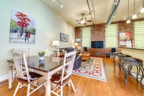 Interior - Downtown Louisville Escape: Perfect for Events! (Louisville)