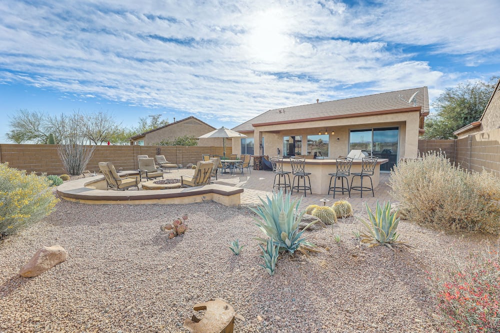 Near Hiking & Golf: Gold Canyon Home w/ Fire Pit! - East Peralta Canyon Drive, AZ