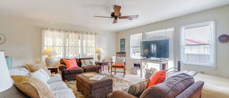 House (3 Bedrooms) | Front of property