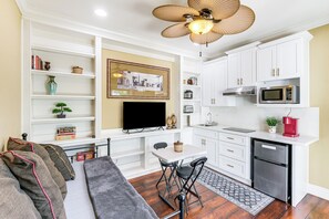 Apartment (1 Bedroom) | Interior