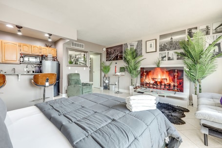 Apartment (0 Bedroom) | Interior