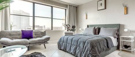 Apartment (0 Bedroom) | Front of property