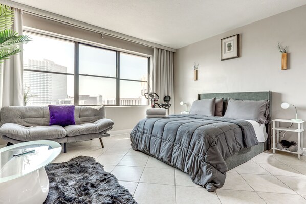 Apartment (0 Bedroom) | Front of property