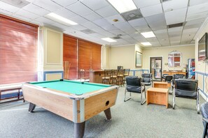 Apartment (0 Bedroom) | Interior