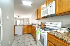 Apartment (2 Bedrooms) | Interior - Walk to Ocean & Restaurants: Biloxi Getaway! (Biloxi)