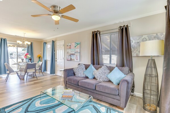 Interior - 4 Mi to Arcosanti: Dark Sky Retreat in Mayer! (Mayer)