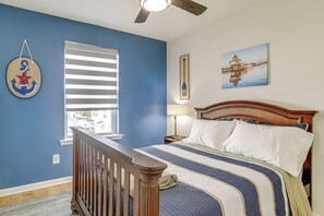 Apartment (4 Bedrooms) | Interior - Walk to Dtwn: Waterfront Eastern Shore Townhome! (Cambridge)