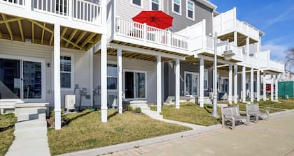 Walk to Dtwn: Waterfront Eastern Shore Townhome!