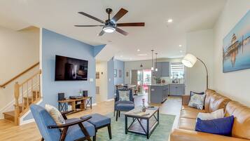 Apartment (4 Bedrooms) | Front of property