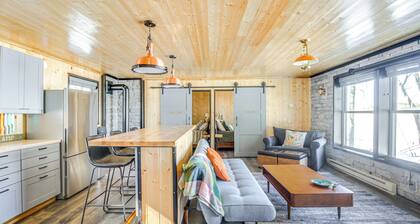 Lakefront Cabin on Lake Vermilion: Dock, Boat Lift