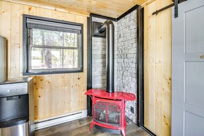 Interior - Lakefront Cabin on Lake Vermilion w/ Large Dock (Tower)