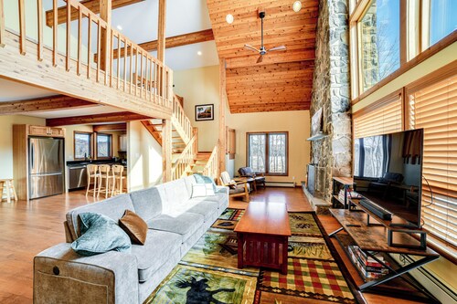Golf, Fish & Ski: Retreat w/ Game Room in Thompson