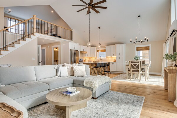 Dock & Game Room: New Waterfront Home In Lyman! - Kennebunk, ME