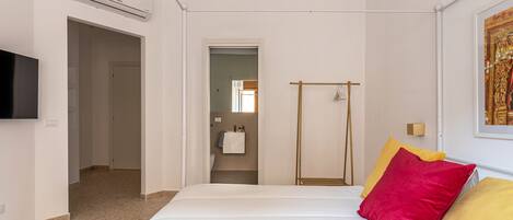 1 Schlafzimmer, Bügeleisen/Bügelbrett, kostenloses WLAN, Bettwäsche
