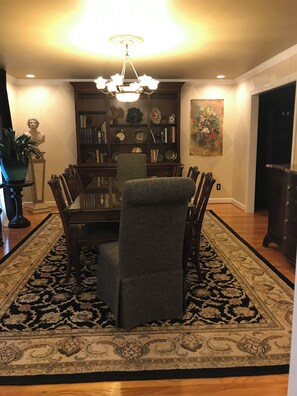 تناول الطعام