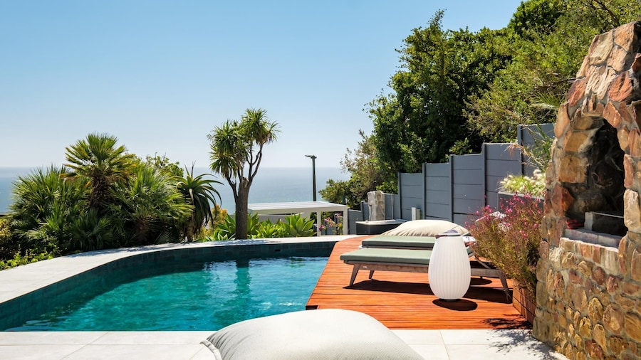 Camps Bay Villa w Pool Gym Studio Aqua Terra