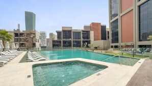 Unclassified image, 5 of 12, button - Luxury Living in Peninsula Five With Skyline View and Amazing Pool (Dubai)