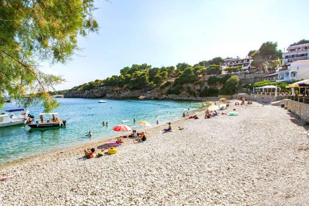 Alonnisos Beachfront Nest - Cozy Summer Getaway
