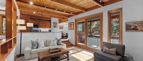 Télévision, cheminée