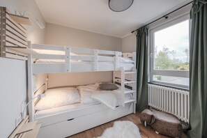 2 bedrooms, free WiFi, bed sheets