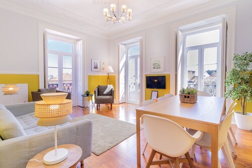 [NEW] Large Bairro Alto 2E up to 21guests by Central Hill