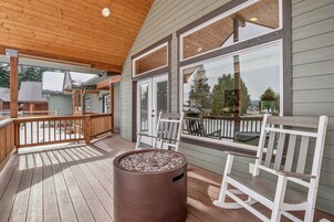 House, 3 Bedrooms | Terrace/patio