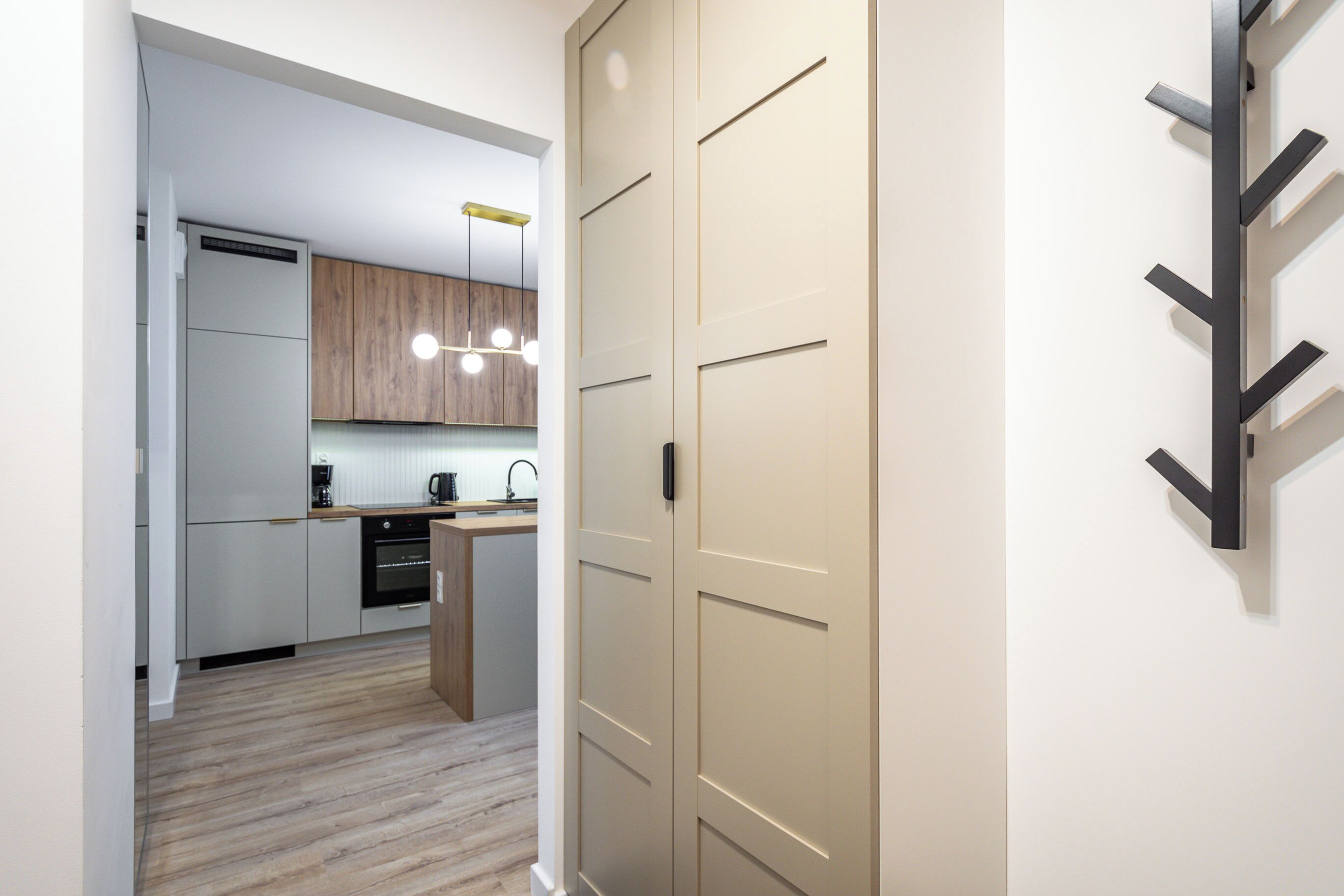 Studio Suite, Balcony | Living area