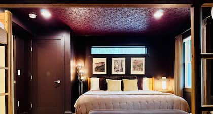 Den in DC, Newly Renovated 1-bedroom, Spacious, Clean & Bright