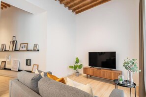 Apartment, 1 Bedroom | Living area - Feelathome Conde Apartments (Málaga)