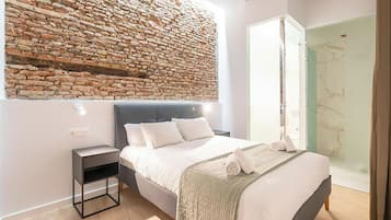 Apartamento, 1 habitación | Caja fuerte, tabla de planchar con plancha, wifi gratis y ropa de cama