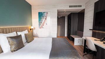 Coffres-forts dans les chambres, bureau, Wi-Fi gratuit